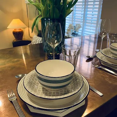 公寓 The Mews Cottage, With Parking, *