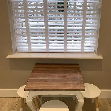 The Mews Cottage, With Parking, 公寓